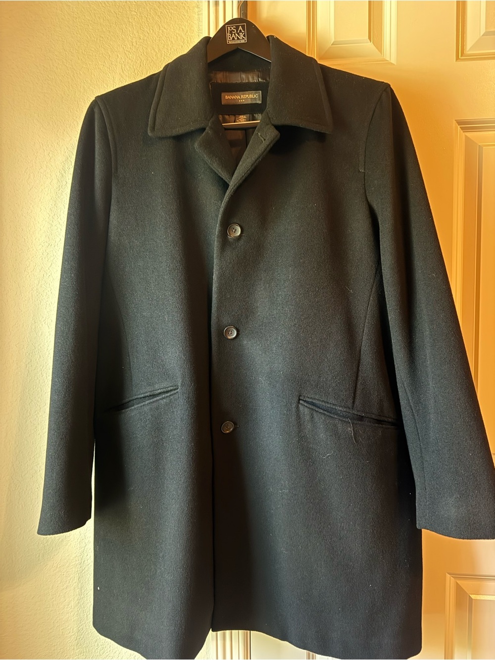 Banana Republic Men's black 100% Wool coat size large